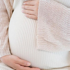 从单纯的“👣请用我的产品🍵”，进化为“来我😒😃的平台上创造吧”💃只是手机🏝